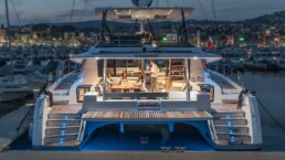 du thuyền Fountaine Pajot Samana 59