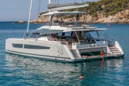 du thuyền Fountaine Pajot Samana 59 Vietyacht Plus
