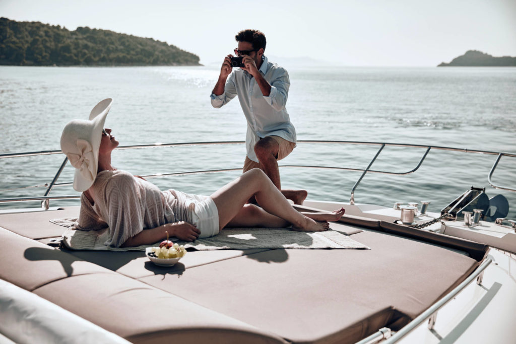 thue du thuyen chup anh Vietyacht Plus