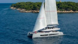 du thuyền Fountaine Pajot Thira 80 Vietyacht Plus