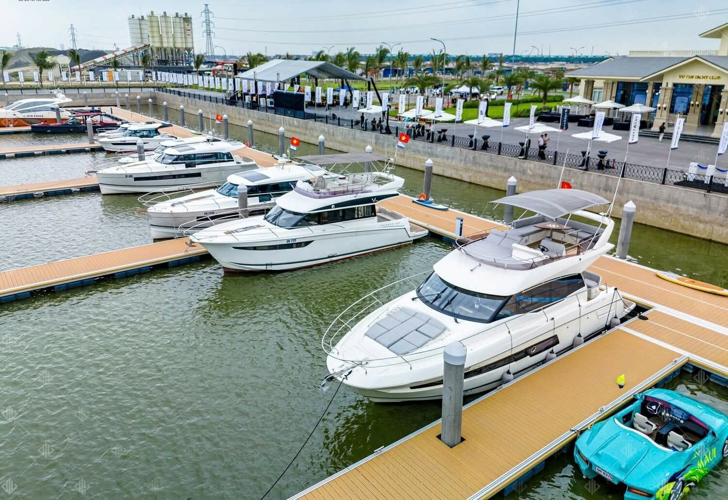 thue thuyen trai nghiem truoc khi mua du thuyen-Vietyacht Plus