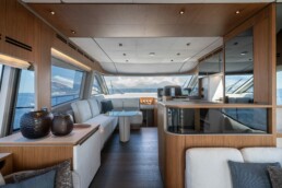 du thuyền Ferretti Yacht 670 new
