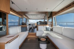 du thuyền Ferretti Yacht 670 new