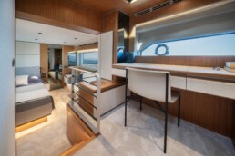 du thuyền Ferretti Yacht 670 new