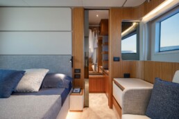 du thuyền Ferretti Yacht 670 new