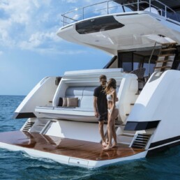 du thuyền chính hãng Ferretti Yachts 720
