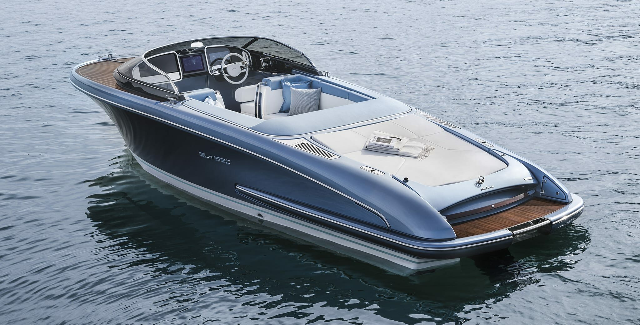 du thuyền điện Riva eL-iSEO