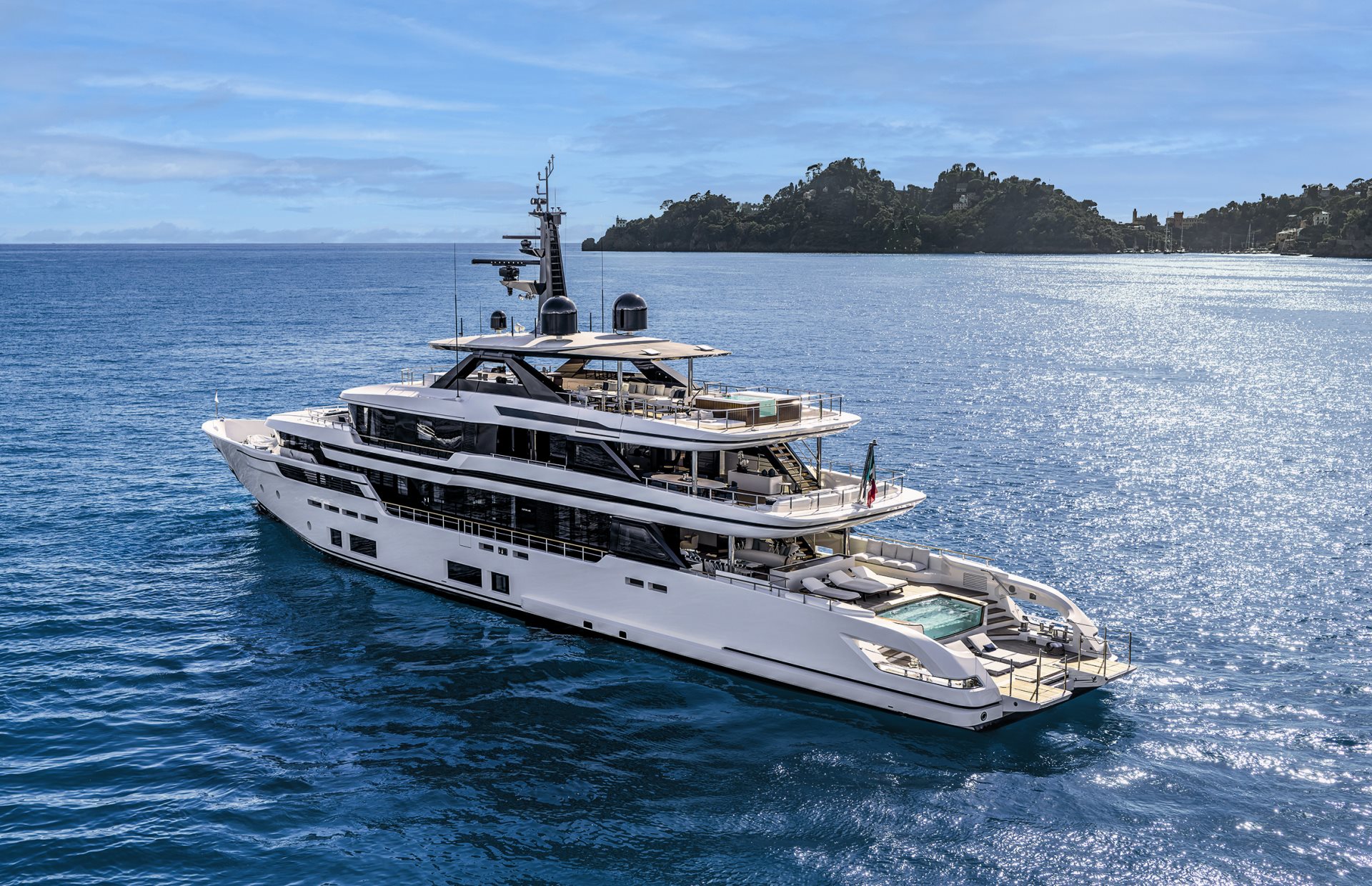 du thuyen nhom Custom Line - Vietyacht Plus