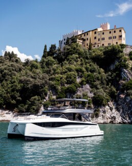 du thuyền Prestige M7