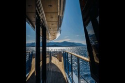 du thuyền Custom Line Navetta 38
