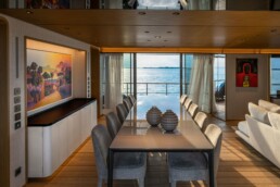 du thuyền Custom Line Navetta 38