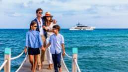 du thuyền Custom Line Navetta 42