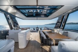 du thuyền Ferretti Yacht 940