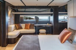 du thuyền Ferretti Yacht 940