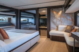 du thuyền Ferretti Yacht 940