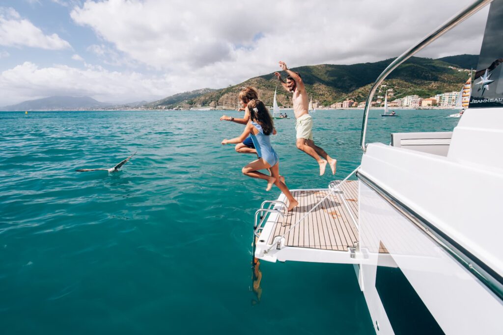 du thuyền Merry Fisher 1095 Fly seire 2