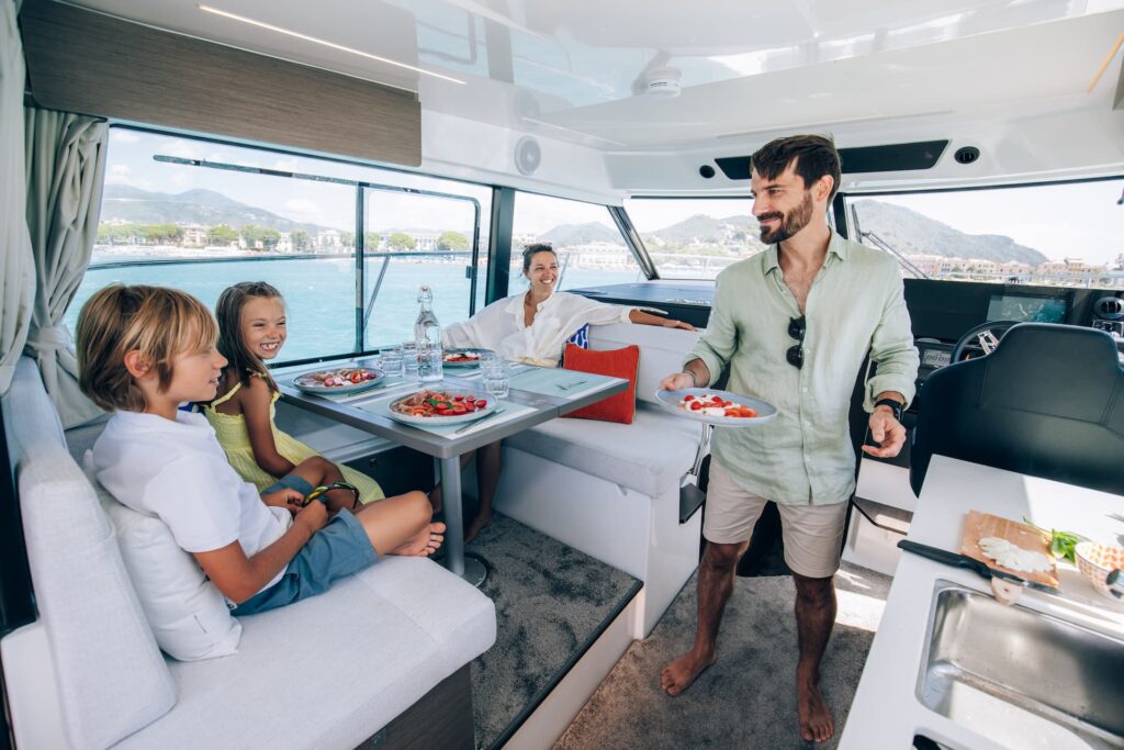 du thuyền Merry Fisher 1095 Fly seire 2