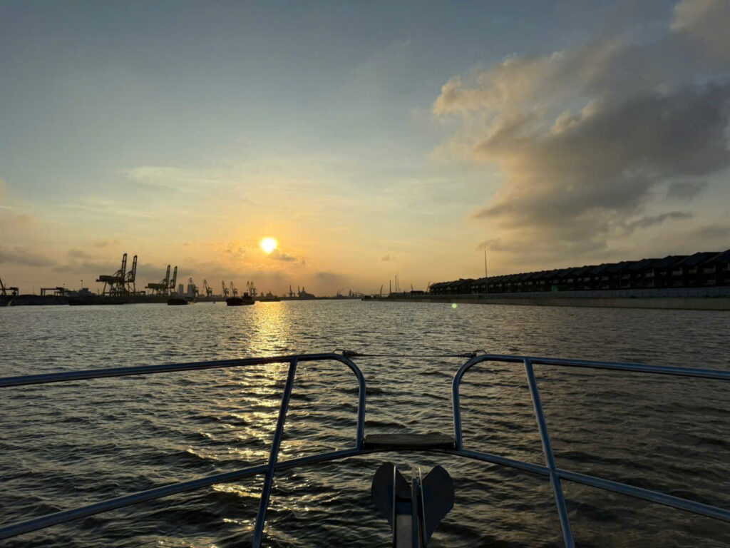 tour du thuyền Vietyacht Plus