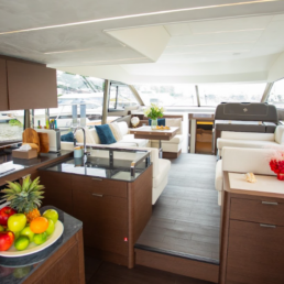 du thuyền cũ Prestige 590