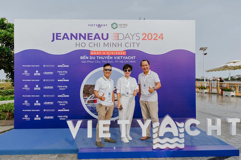 du thuyền Jeanneau chính hãng tại Vietnam