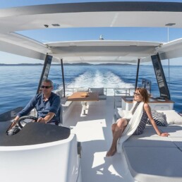 du thuyền nhập khẩu fountaine pajot MY6