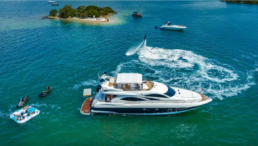 du thuyền cho thuê tại Việt Nam