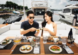 du thuyen cho thue Saigon - tour an sáng