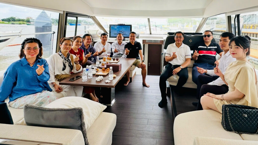du thuyen to chuc workshop - sông Saigon Vietyacht Plus