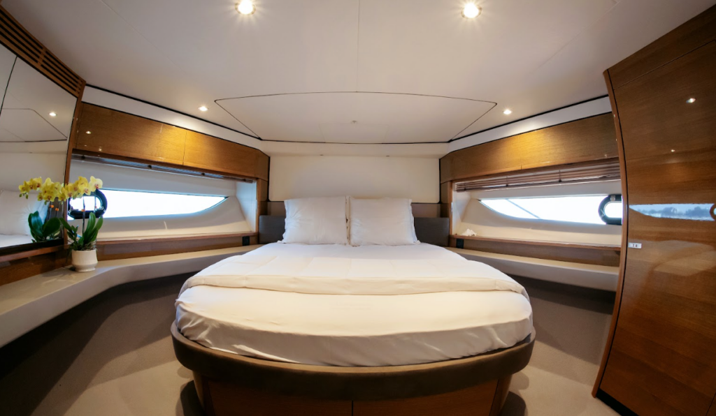 du thuyền cho thuê tại Sài Gòn Princess 62