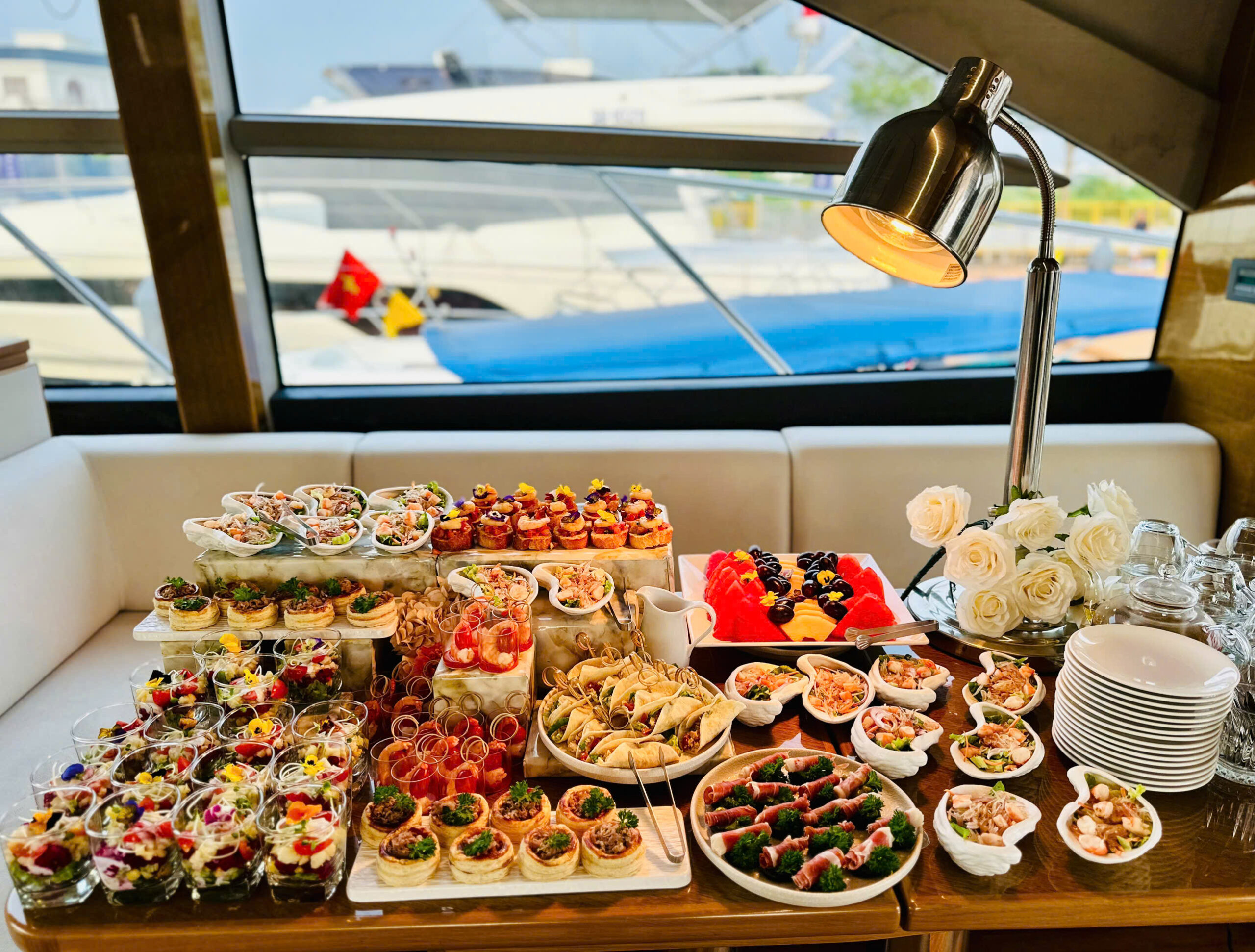 tiệc fine dining trên du thuyền - Vietyacht Plus