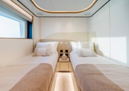 mua ban du thuyen Majesty 100 terrace - Vietyacht Plus