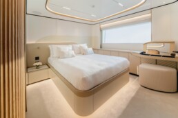 mua ban du thuyen Majesty 100 terrace - Vietyacht Plus