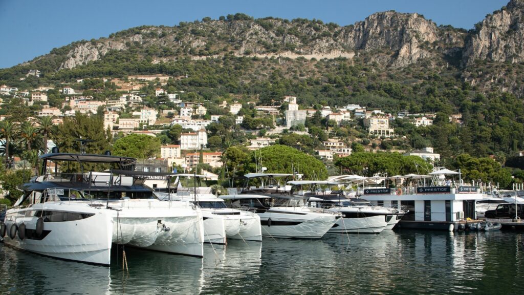 mua ban du thuyen prestige