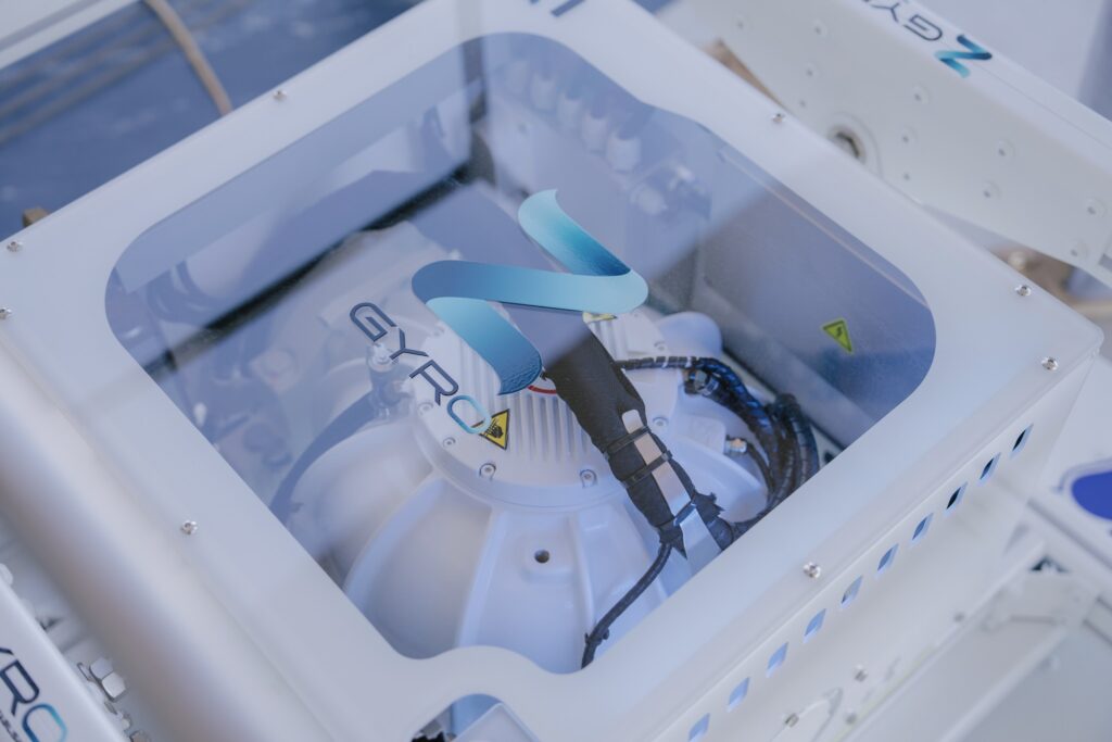 Zgyro thiet bi can bang thuyen - Vietyach Plus