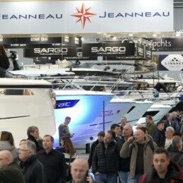 du thuyền Jeanneau đáng mua