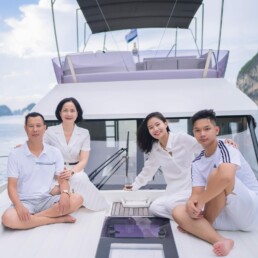 cho thue du thuyen Vietyacht Plus - mac gi khi di du thuyen