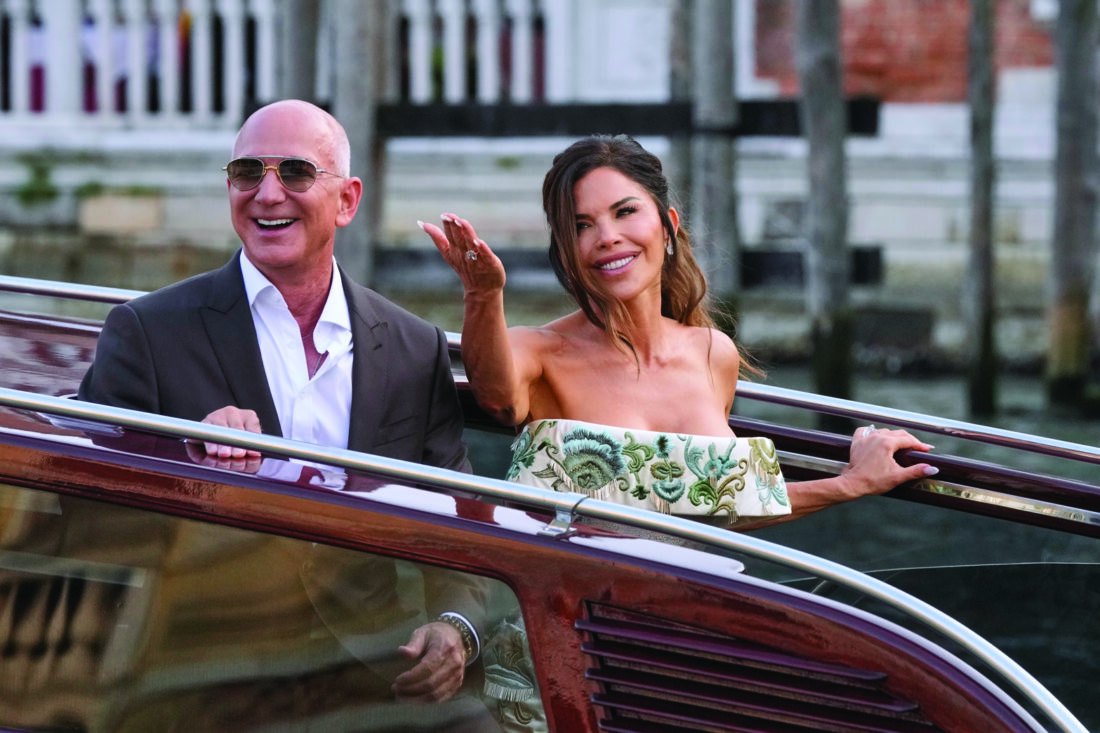 du thuyen Riva - hao quang ruc ro