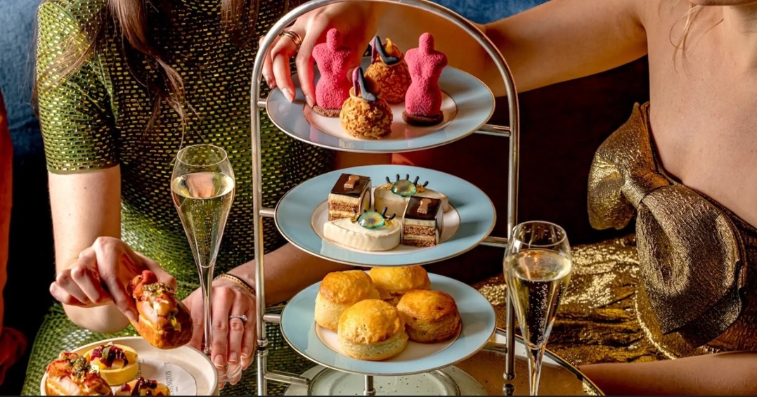 du thuyen cho thue - Vietyacht Plus - tiec tra chieu