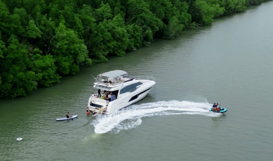 du thuyen ket hop watersport tour Can Gio -Vietyacht Plus  -  SUP - Jetski
