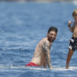 du thuyen nghi duong cua Messi