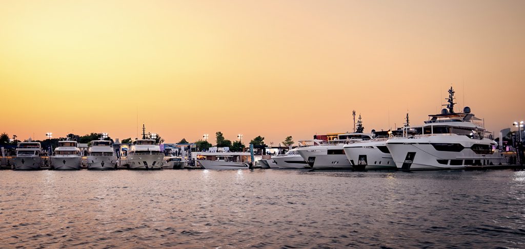 du thuyen Gulf Craft,Vietyacht Plus