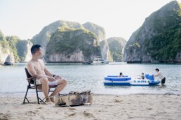 Vietyacht Plus - tour du thuyen Ha Long rieng tu - picnic tren dao vang