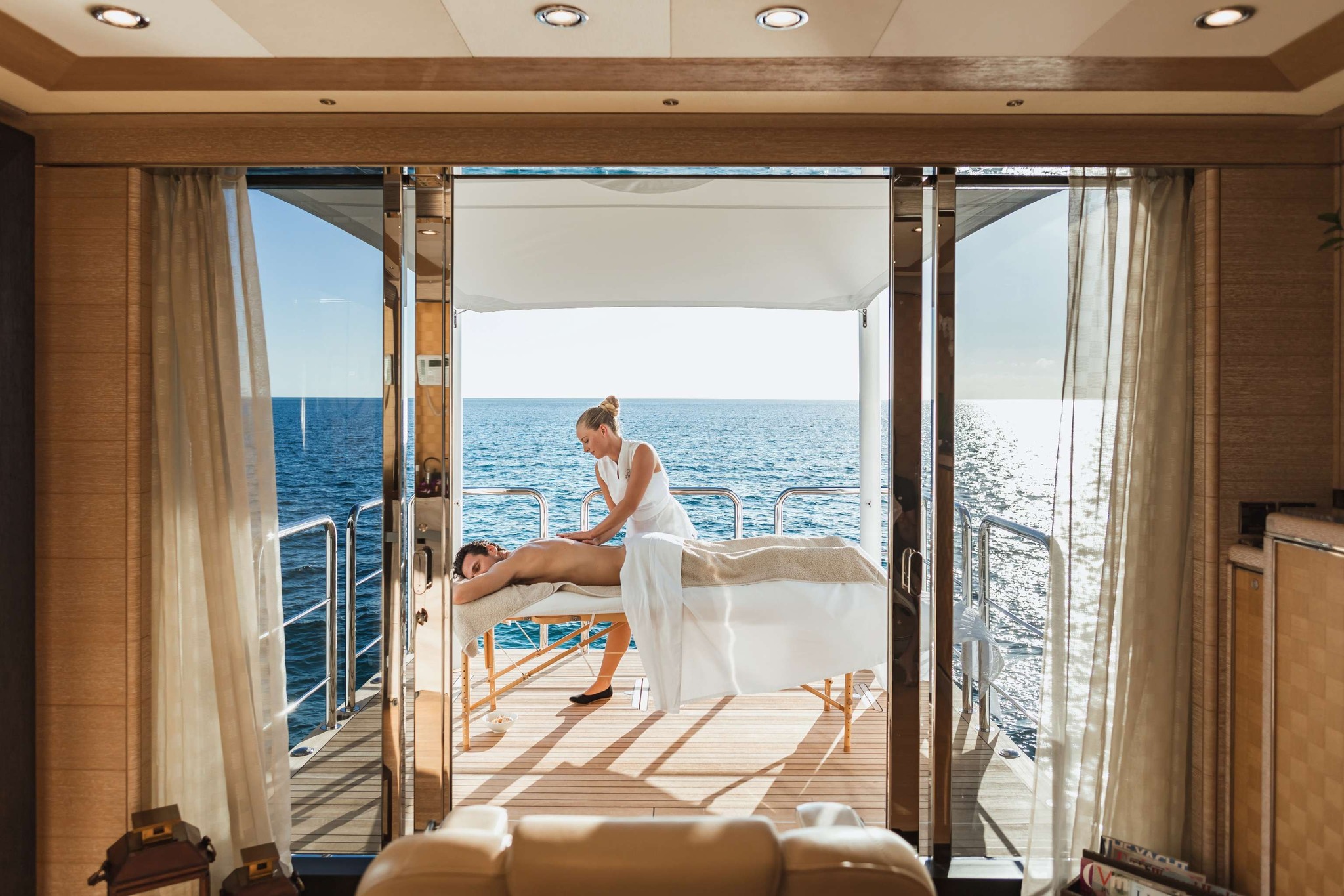 wellness tren du thuyen CRN - Vietyacht Plus